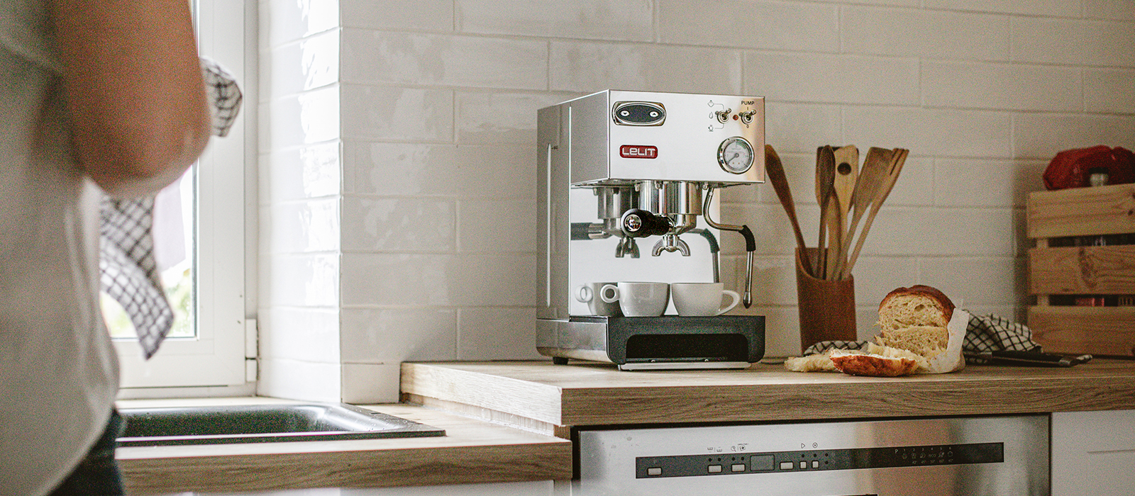 Comment faire un café avec une machine expresso évolutive ?